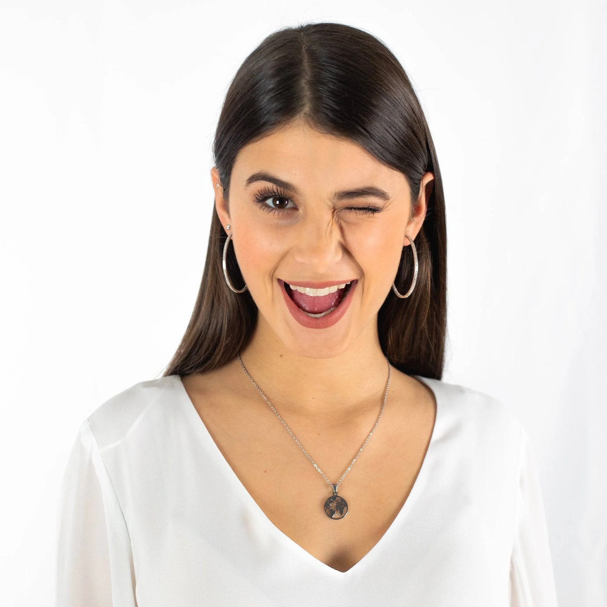 Basic Hoop Earrings - Image 5