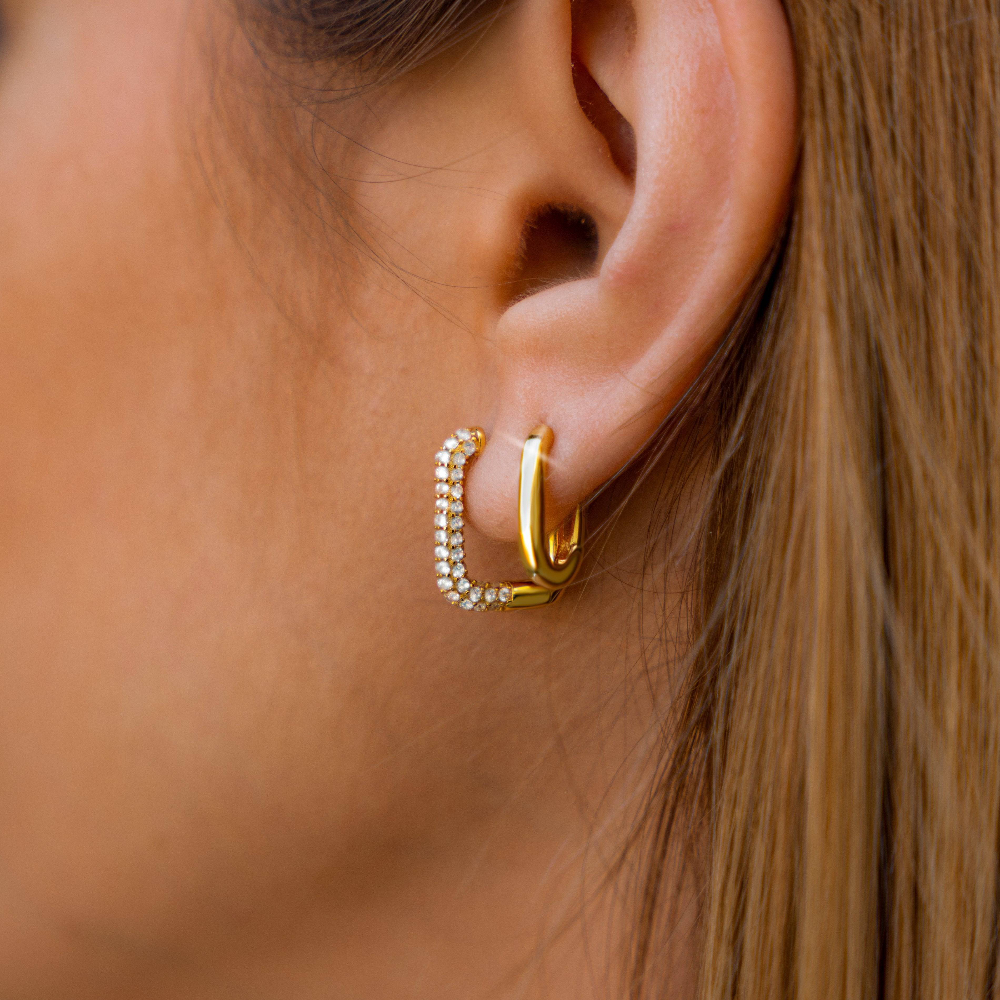 Link Shape Earrings - Image 4